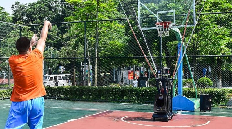 Rebounder Basketball Machines